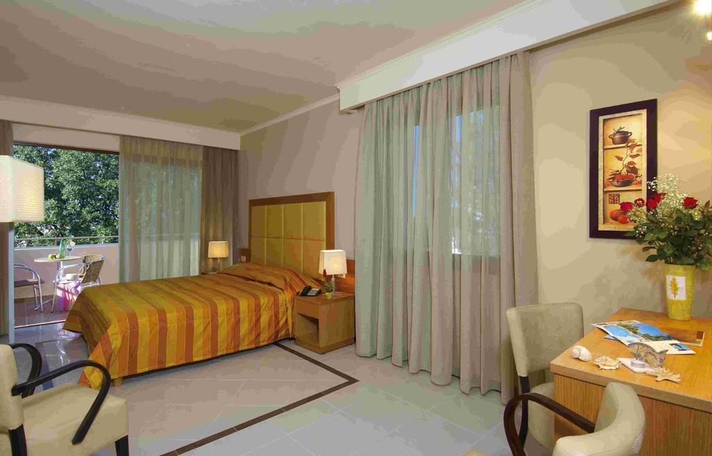 Sirios Village Hotel & Bungalows Kato Daratso Room photo